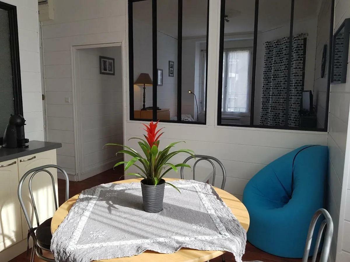 Studio Lumineux Brest Avec Boites A Cles Apartment 0*,  France